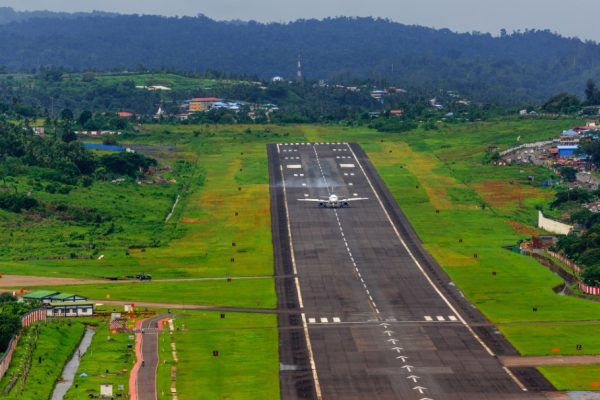 5 Crucial Tools Every Ground Control Team Needs for Landing Aircraft